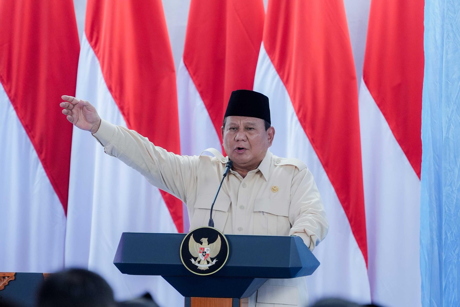 Prabowo Minta Transparansi: Pelajaran Kepemimpinan yang Berani Terbuka